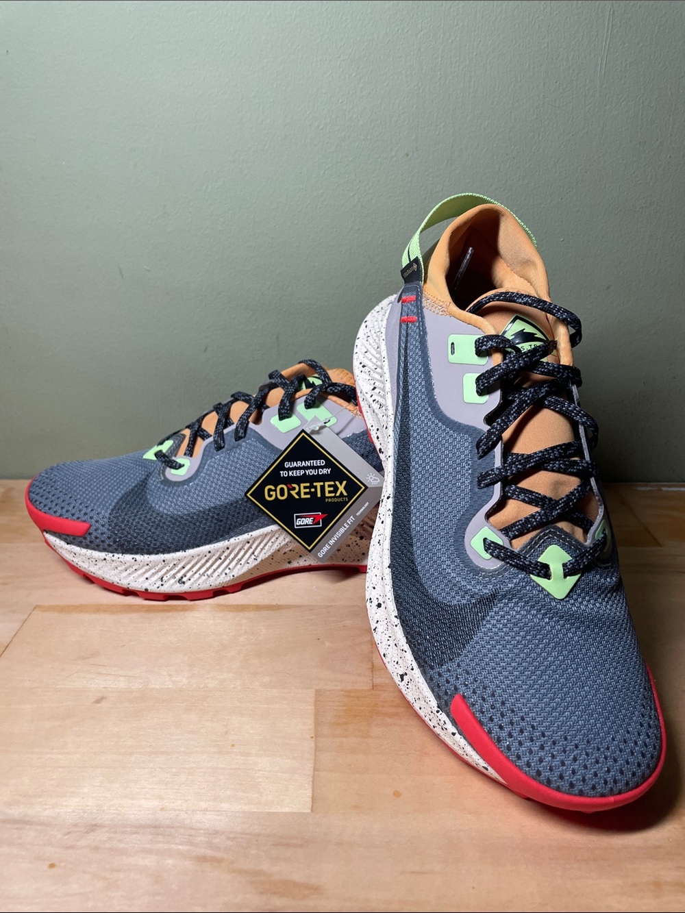 Nike Grey Trail Running Shoes with Green Accents and Red Soles - Picture 5 of 5